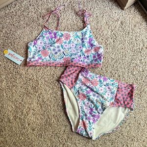 NWT girls XXL (18) Cat & Jack swimsuit